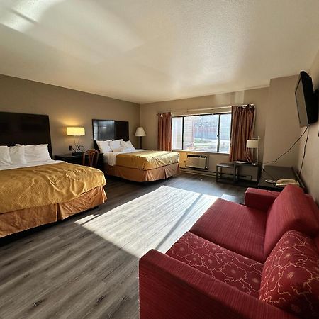 Rodeway Inn & Suites Madison East Eksteriør billede