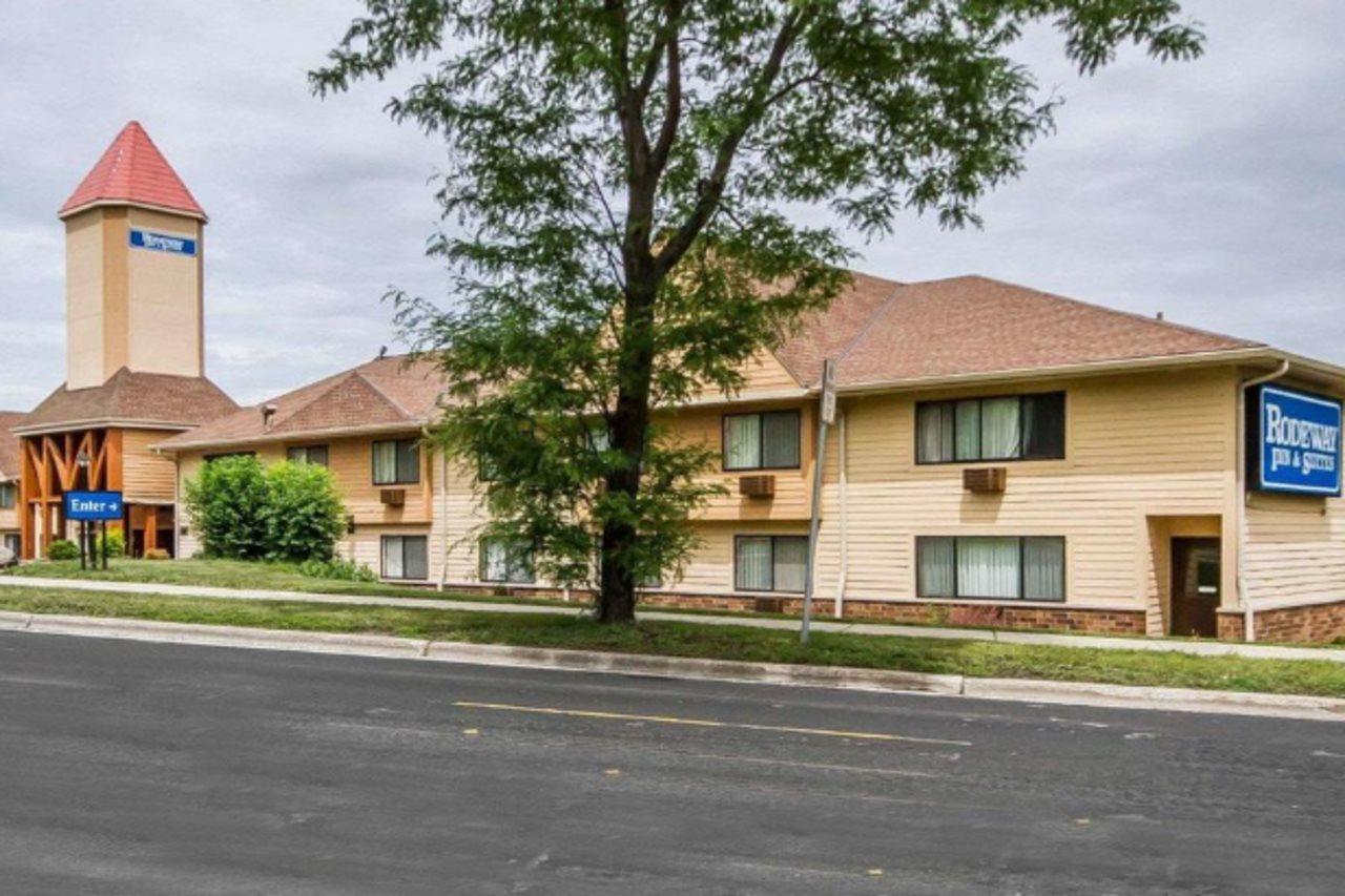 Rodeway Inn & Suites Madison East Eksteriør billede