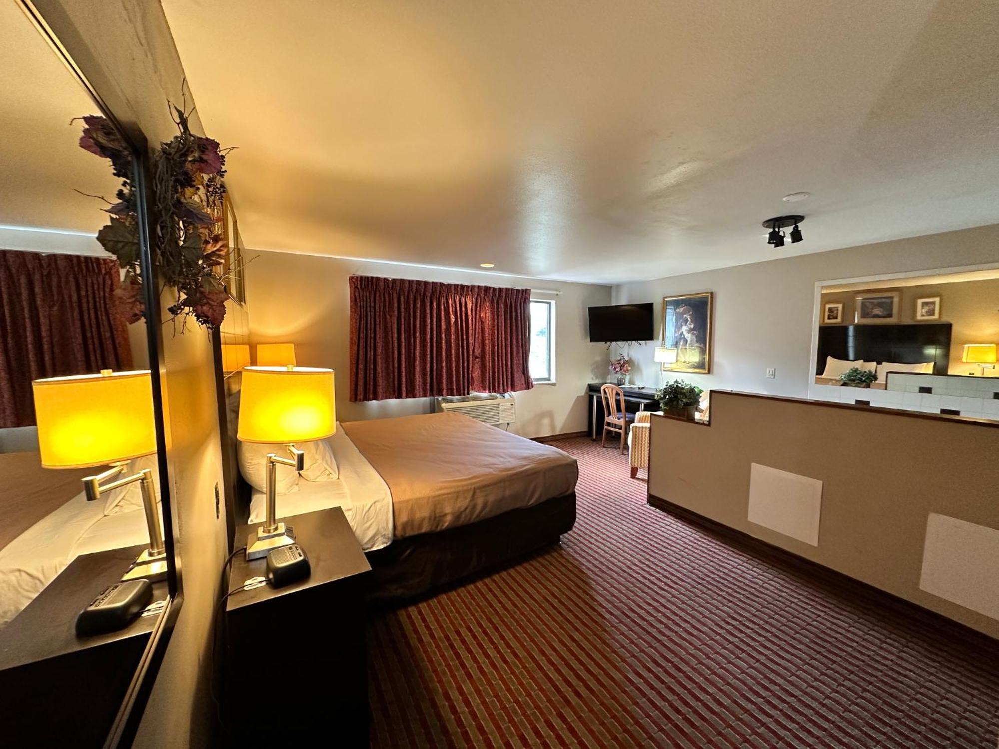 Rodeway Inn & Suites Madison East Eksteriør billede